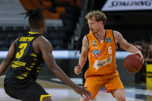 队制胜的关 队制胜的关