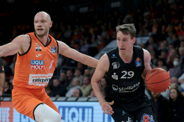 场真正具备 场真正具备