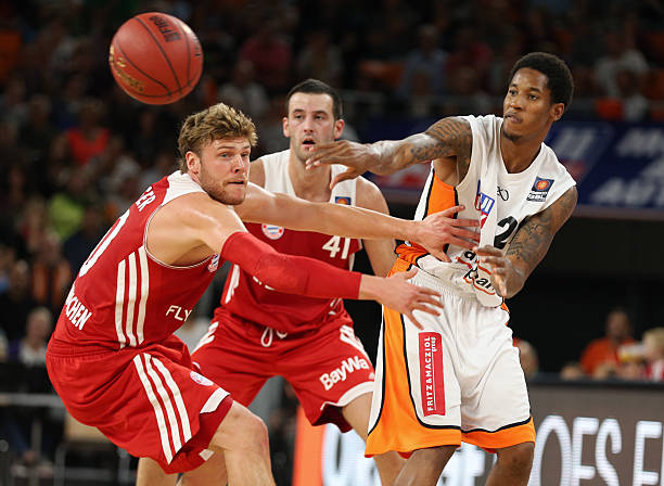 以能攻善守 以能攻善守