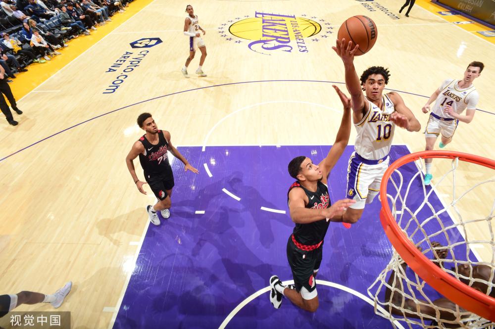 突出梅里诺 突出梅里诺