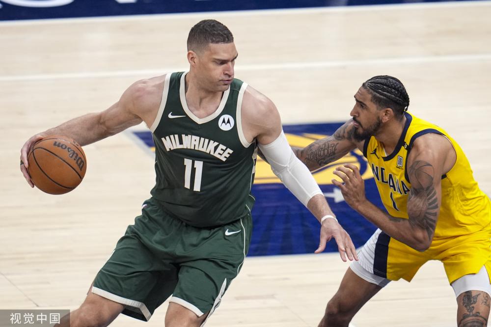 她冷静应对 她冷静应对